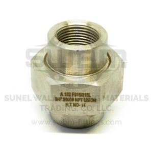 Threaded pipe fittings